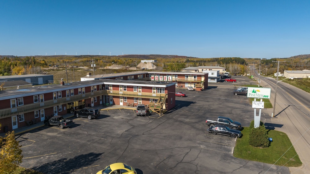 Pine View Inn