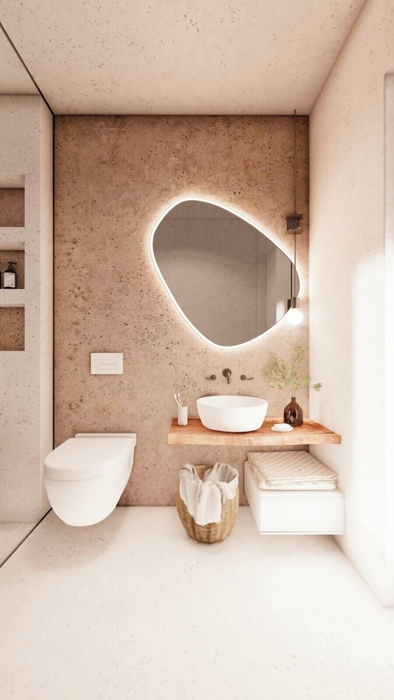 Linari Sea & Suites