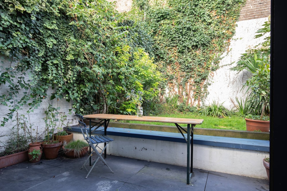 Colville Terrace IV by Onefinestay