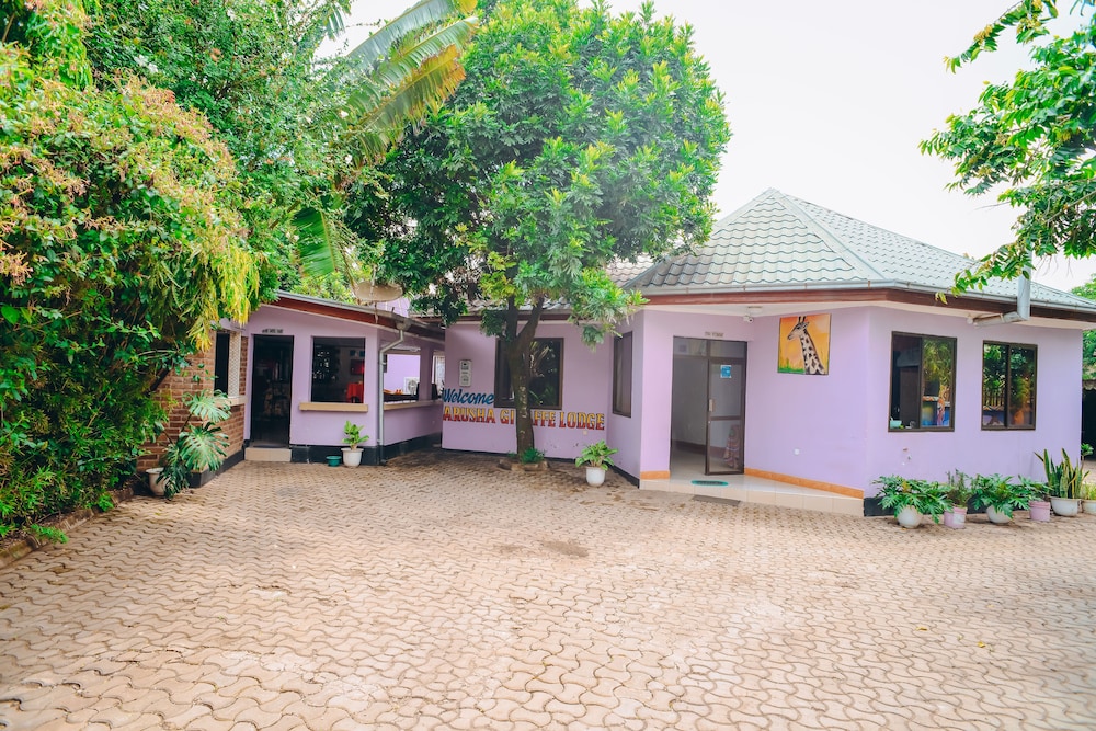 Arusha Giraffe Lodge