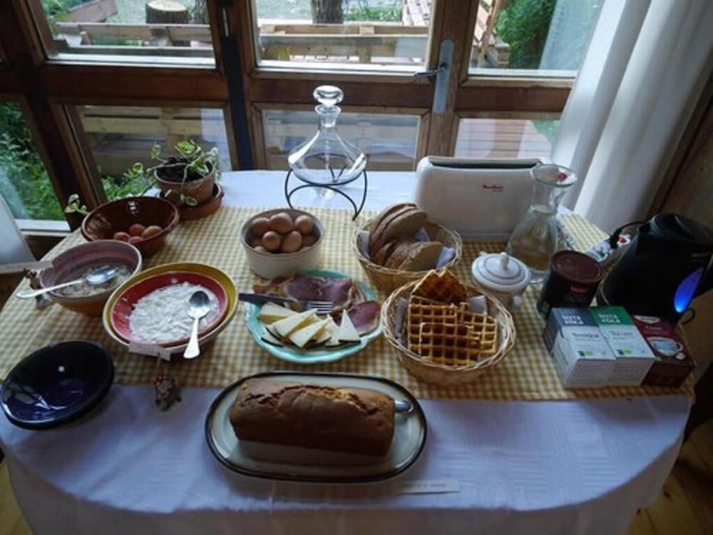 Photo 33