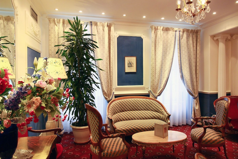 Bagneres-de-Luchon Vacations - Hotel d'Etigny - Property Image 4
