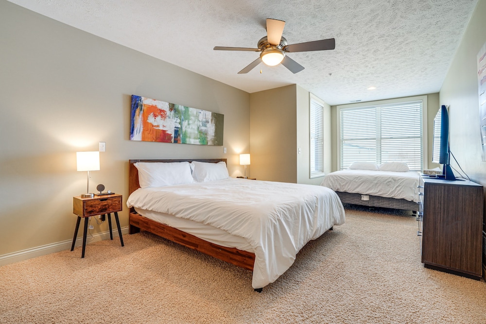 Downtown St Joseph Condo w/ Balcony & Harbor View