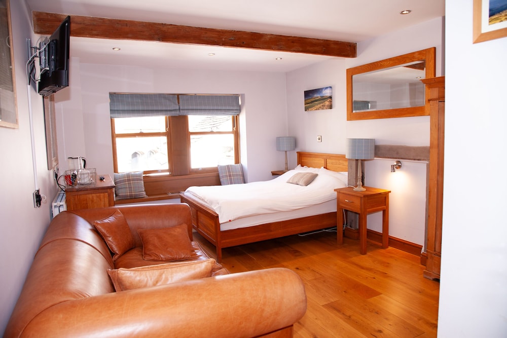 The Rooms at the Nook