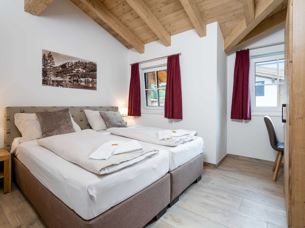 Cozy Holiday Home near Ski Area in Mühlbach am Hochkönig view 3