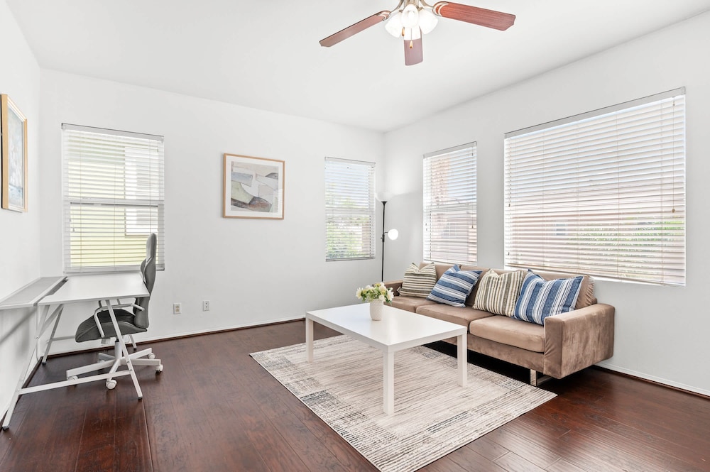 Bright Airy 5B Home Workspace Outdoor Lounge