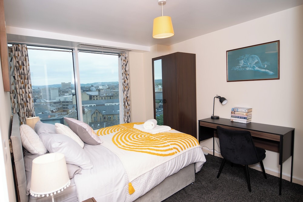 City Centre Location-family Friendly-free Parking