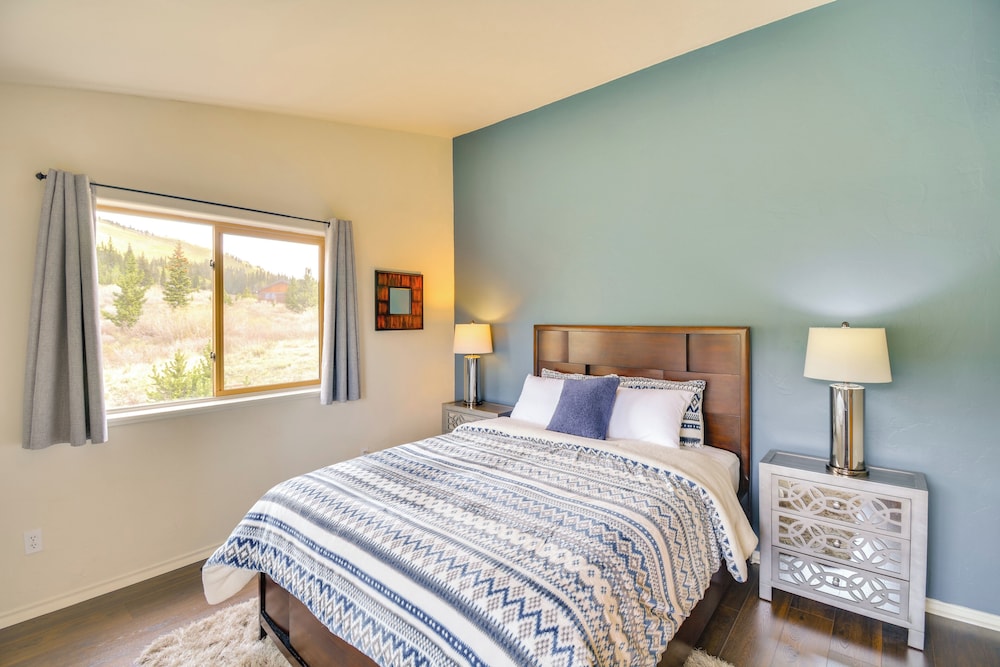 Hike, Fish, Ski & Explore: Cabin Near Breckenridge