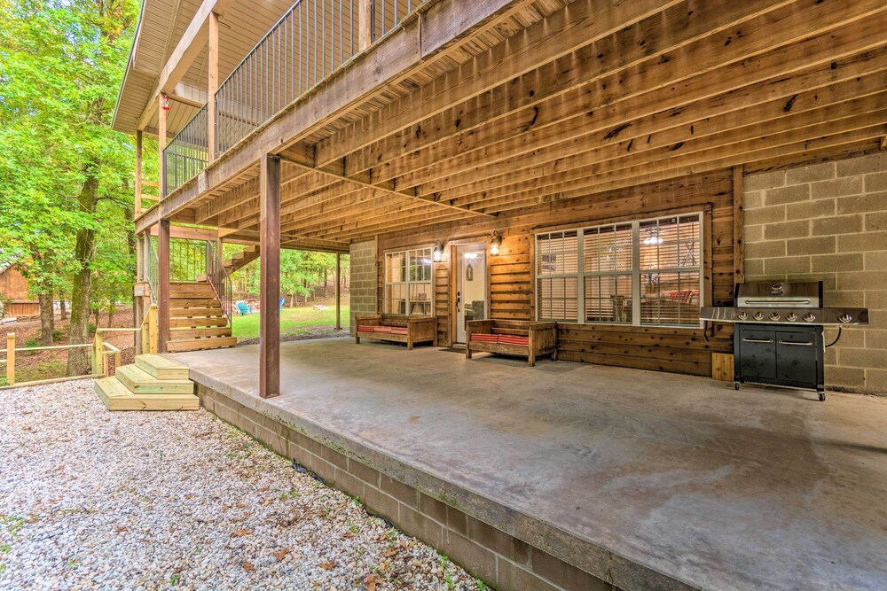 Scranton Vacations - Lakefront Hideaway in Scranton: Spacious Deck - Property Image 23