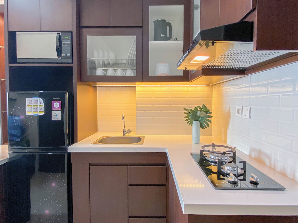 Modern 2Br At Vasanta Innopark Apartment