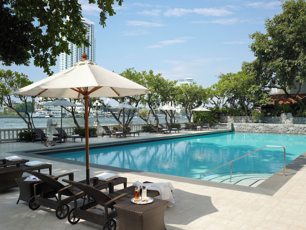 Krungthep Wing Apartment