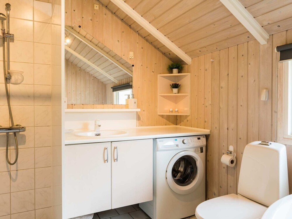 6 Person Holiday Home in Oksbol