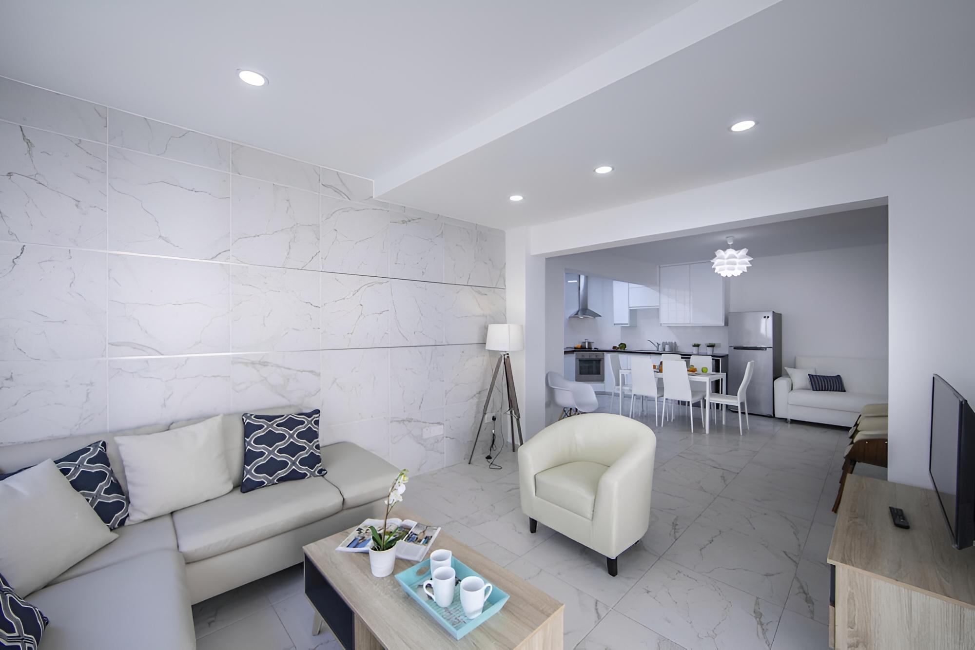 Larnaca Finikoudes Suite 405