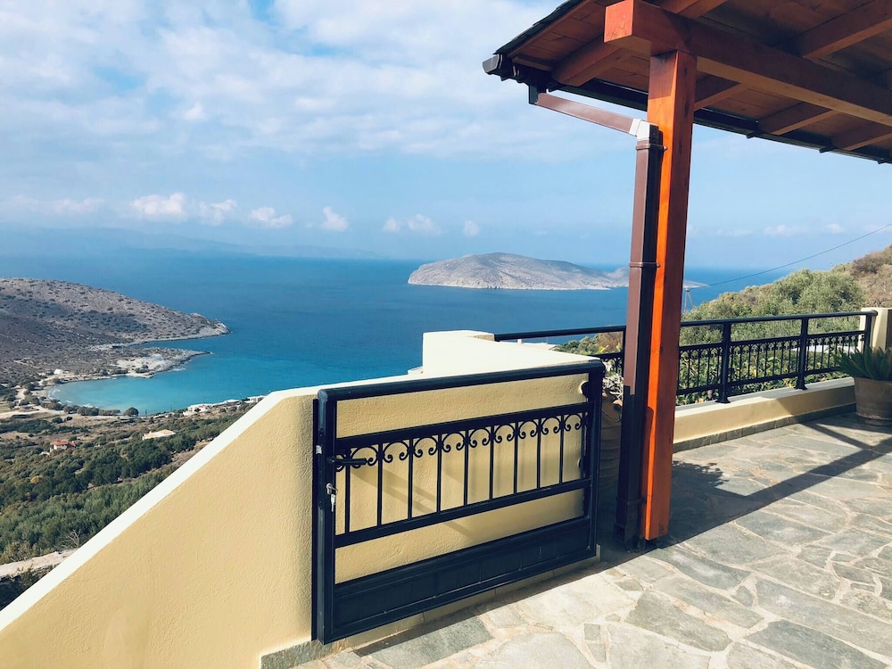 Villa With Pool Sea View Fitness