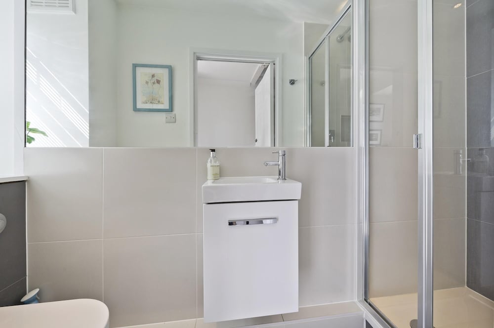 Elegant 2 bed Flat Earls Court