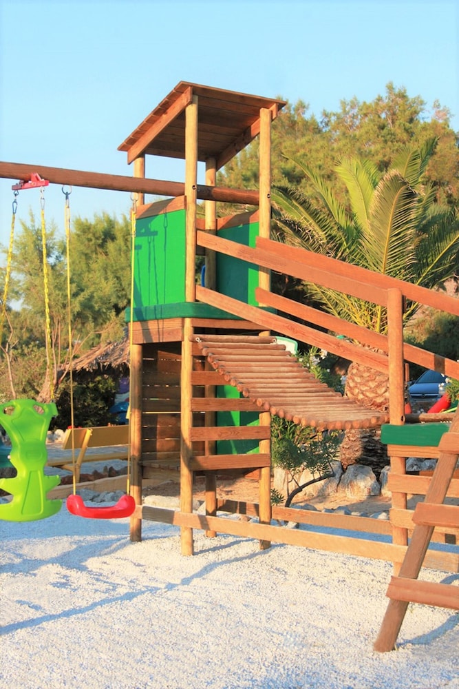 Zorbas Beach Village Hotel