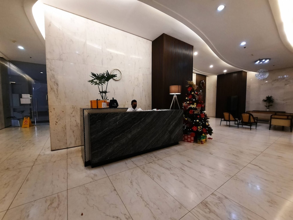 L1 Twin Bed Staycation in Bonifacio Global City