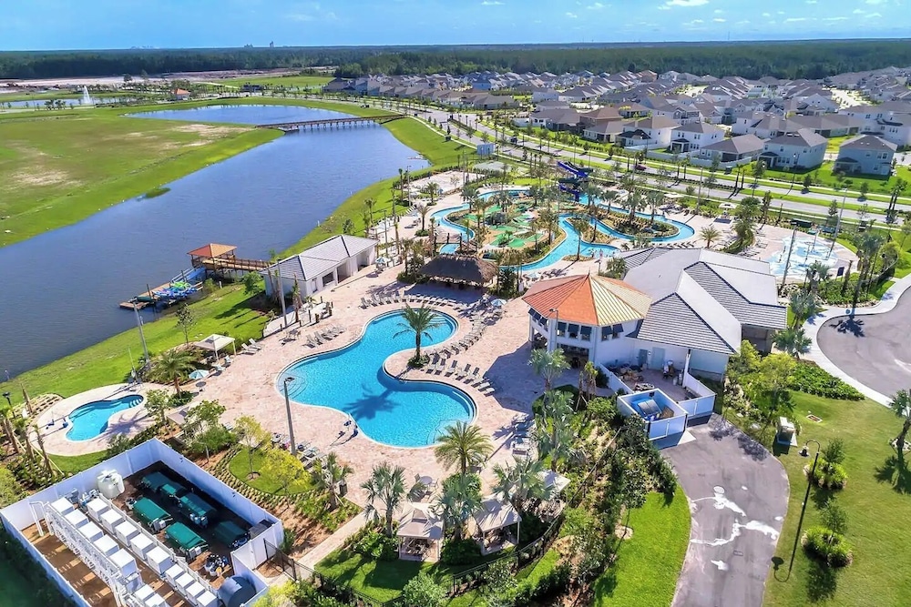 Serenity Lakeview Retreat Stunning Water Views, No Rear Neighbors, Private Pool, Game Room & Star Wars Cinema