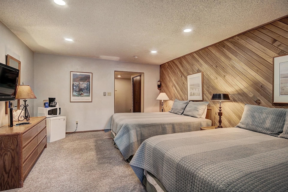 CM117H Copper Mtn Inn 1Br 1Ba Hotel Room