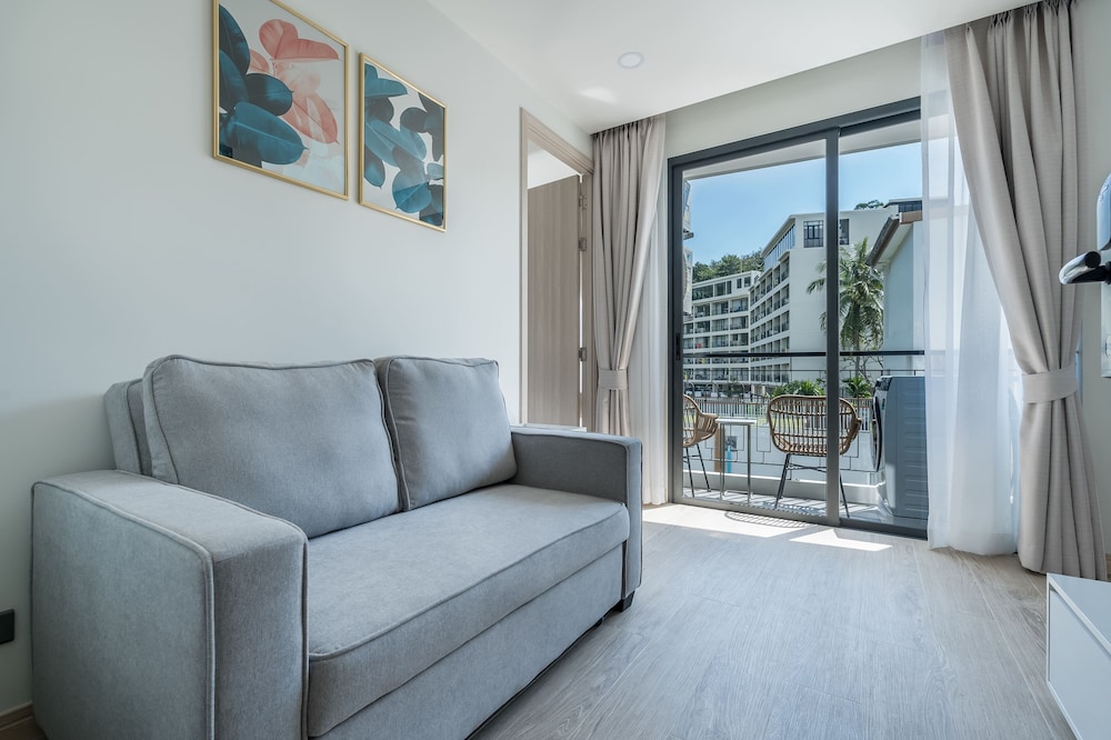Palmetto Park Residence