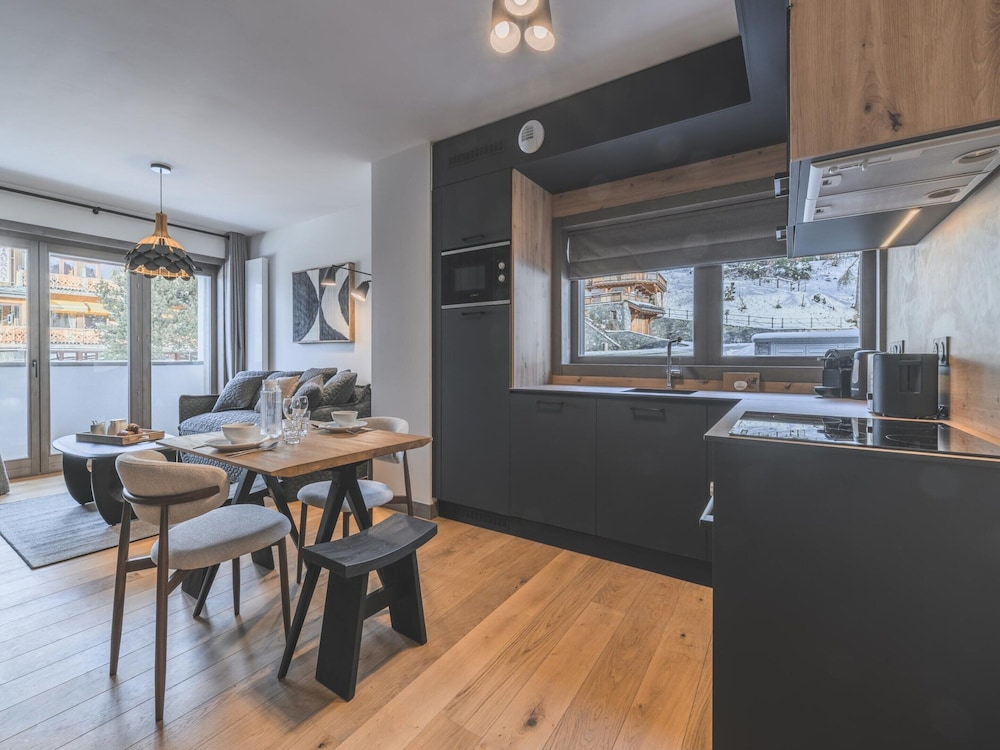 Apartment in Peisey With Stunning Mountain Views
