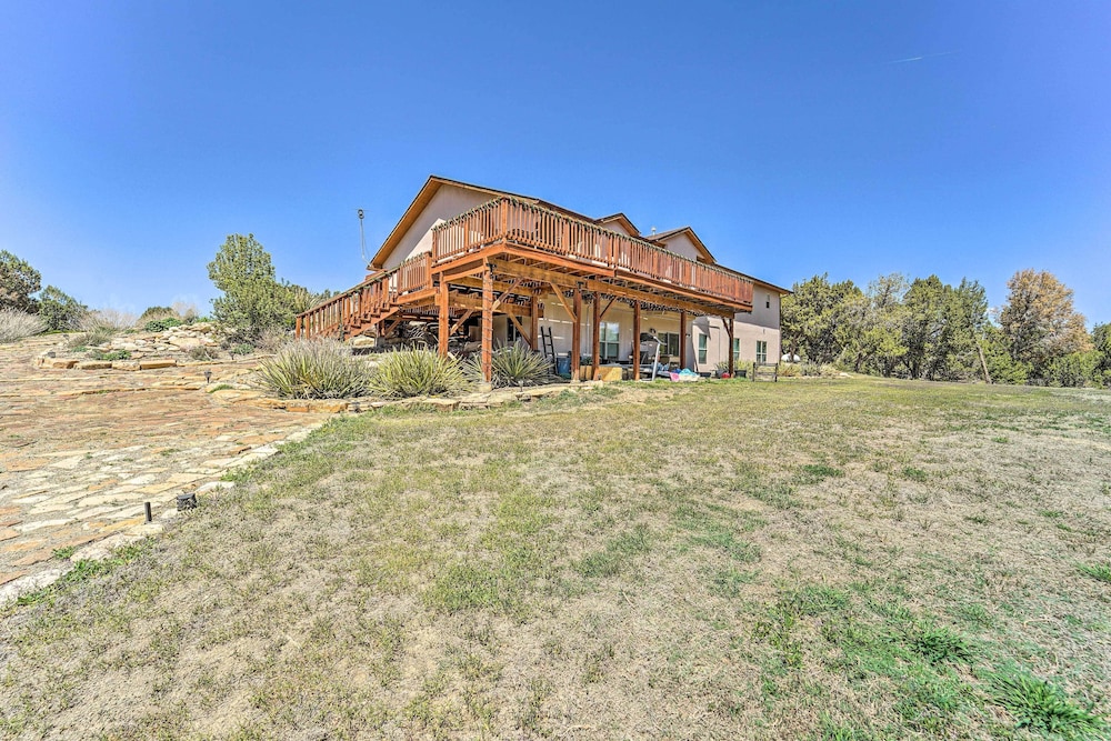 Scenic Mancos Hideaway < 2 Mi to Mesa Verde! view 4