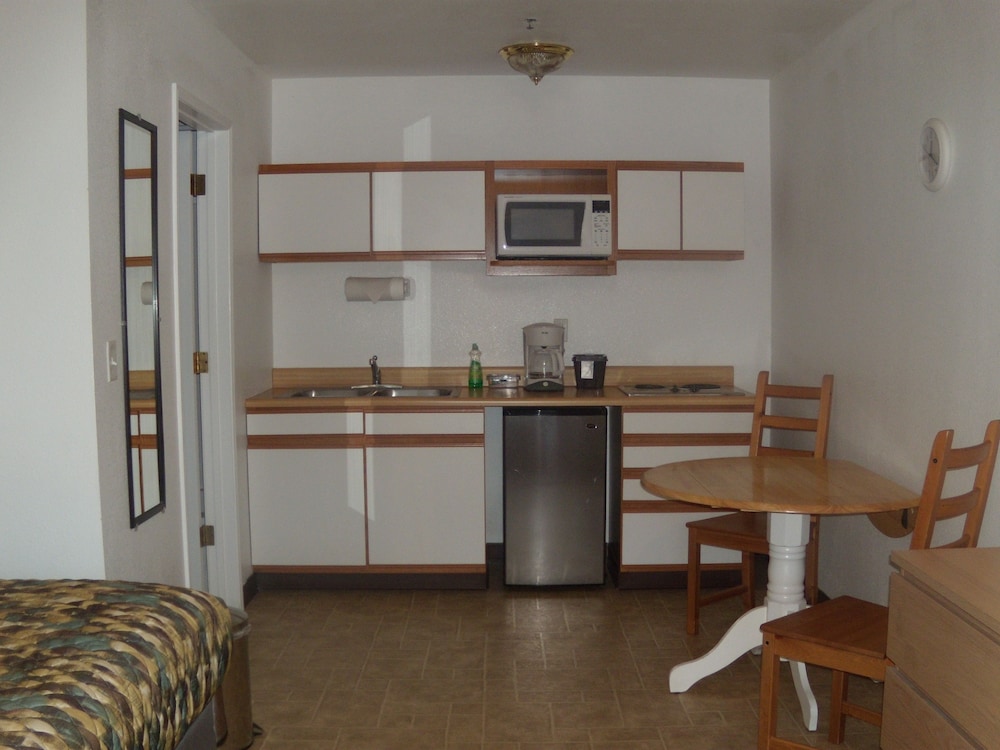 Corral Creek Lodge