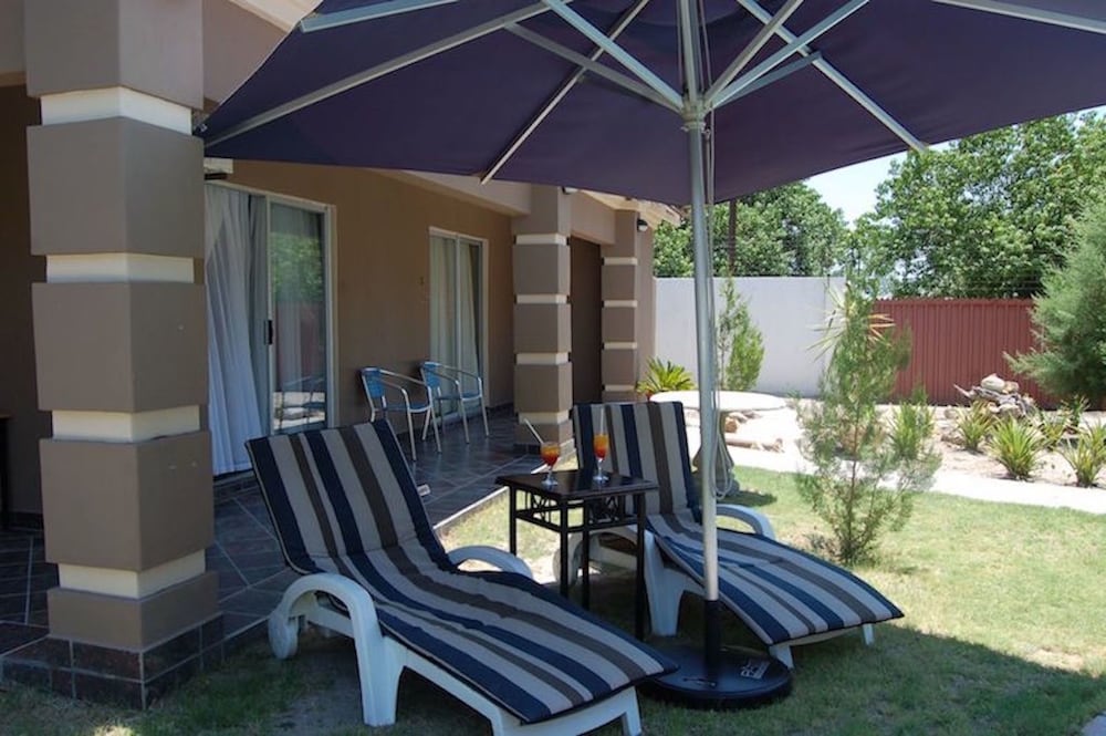 Kamanga Safari Hotel