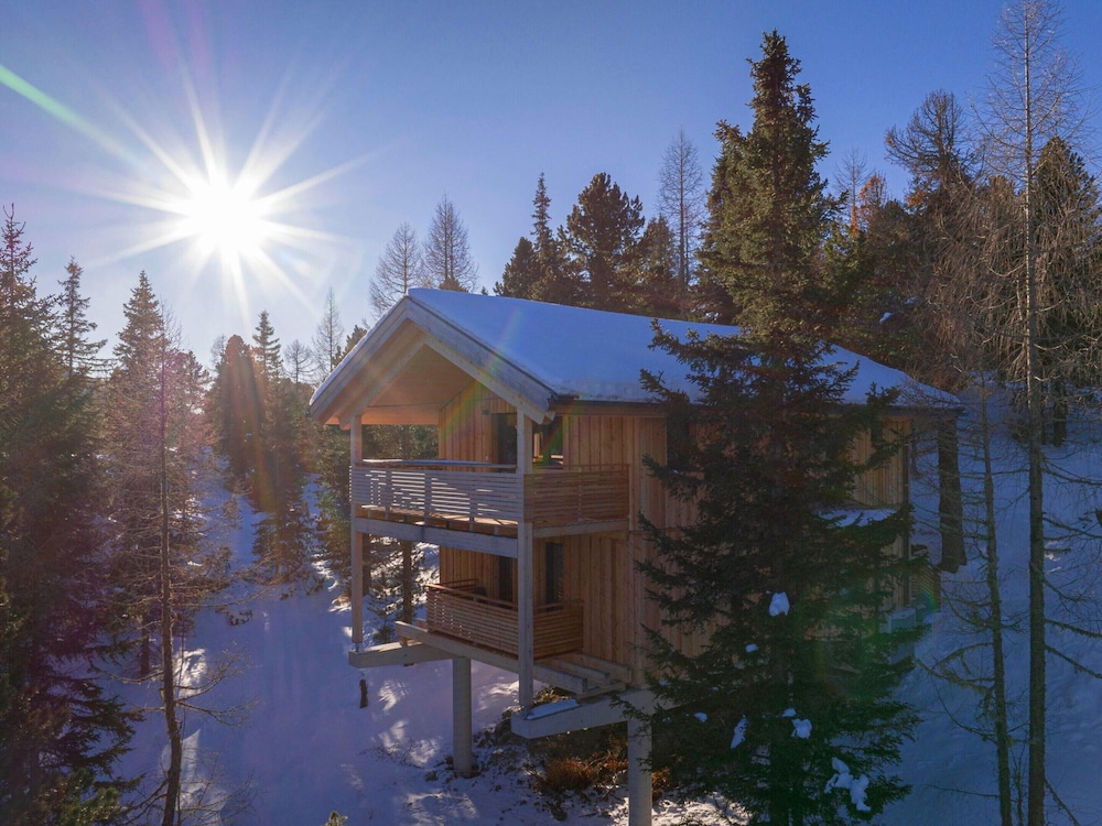Appealing Chalet With Balcony