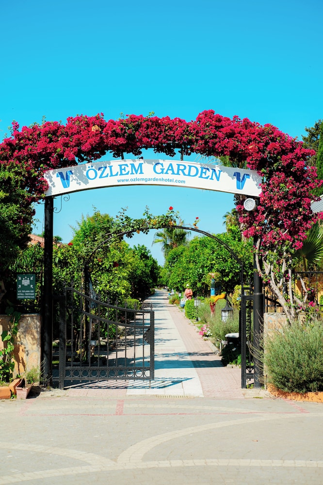 Hotel Ozlem Garden - All Inclusive