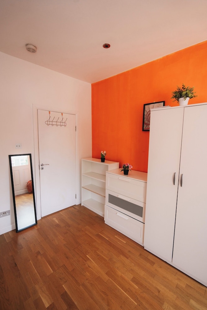 Fabian Road Cozy House - Central London