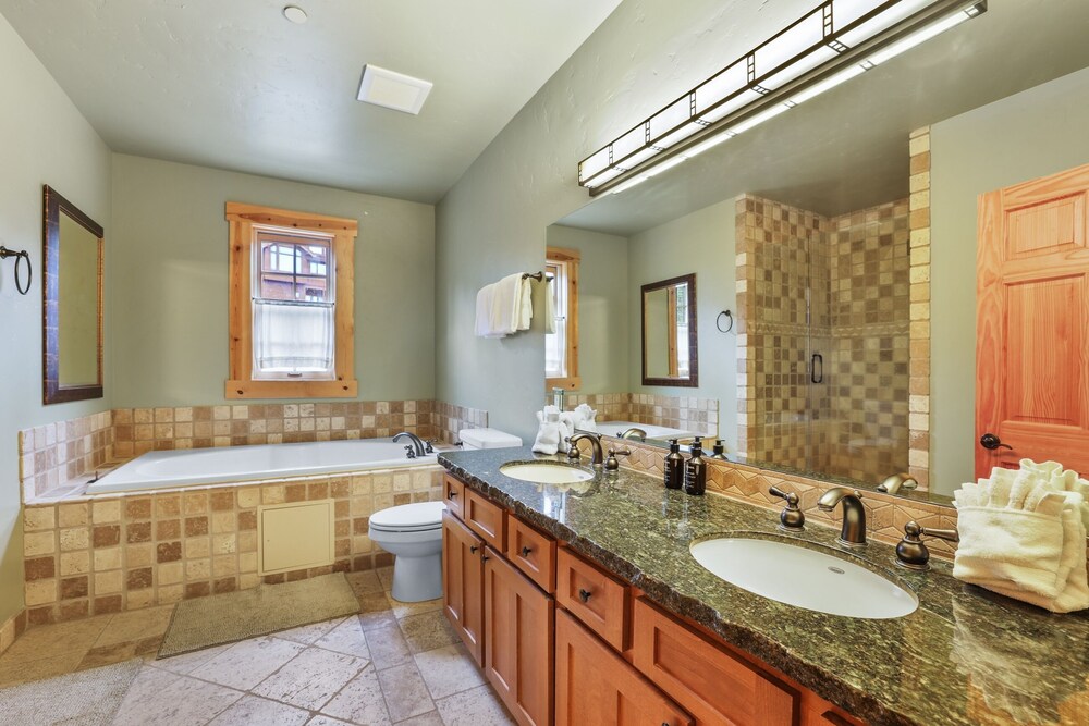 Grandeur at Elevation 3 Bedroom Loft 3 Condo