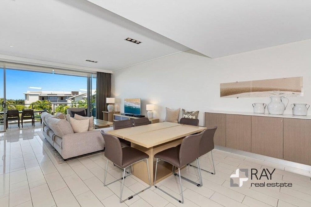 Luxury Apartments on Bells Boulevard