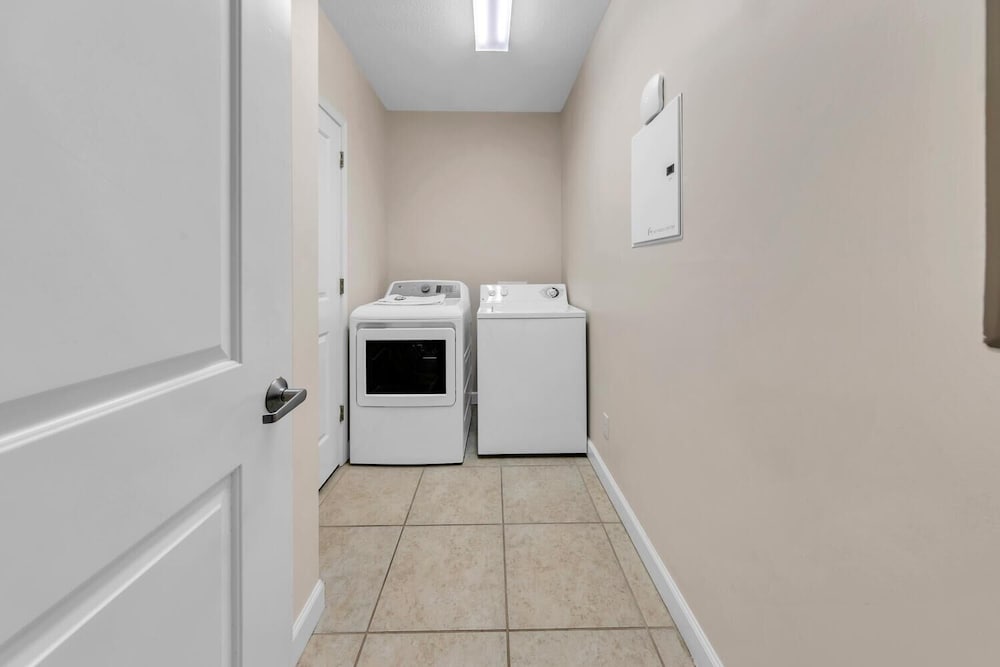 Grandview East 1401