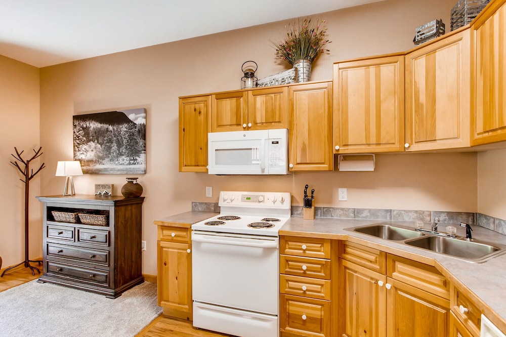 Estes Park Condos - Property Image 82
