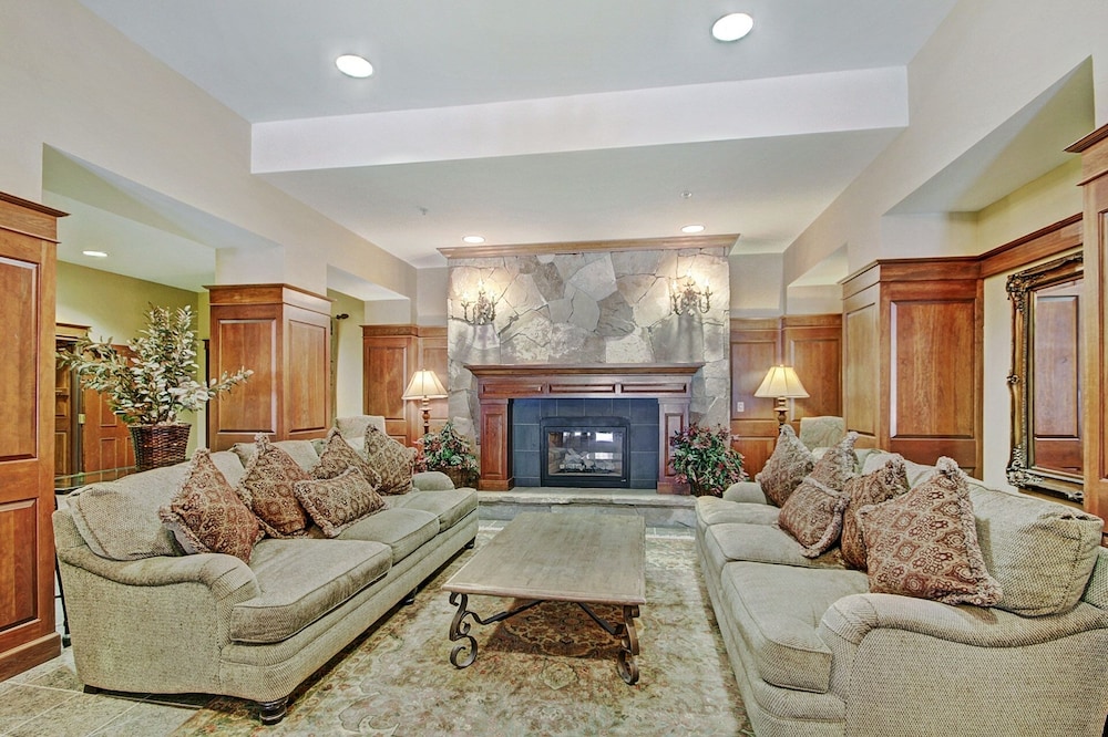 Mc204 Mill Club 3 Bedroom Condo