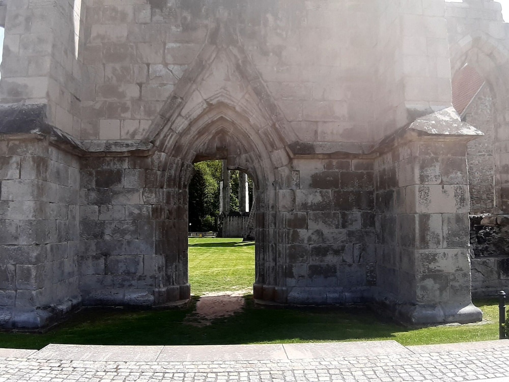 Photo 51