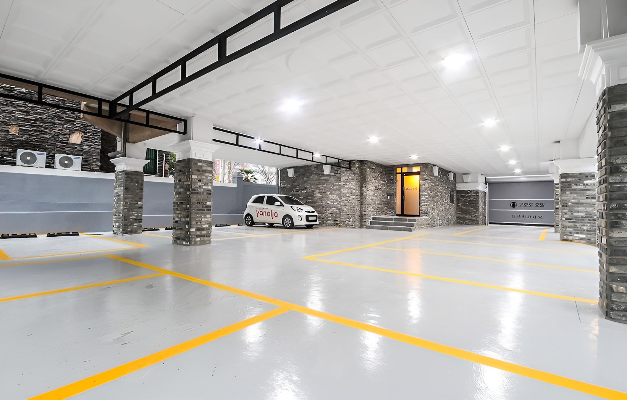 Sacheon Commodore view 2