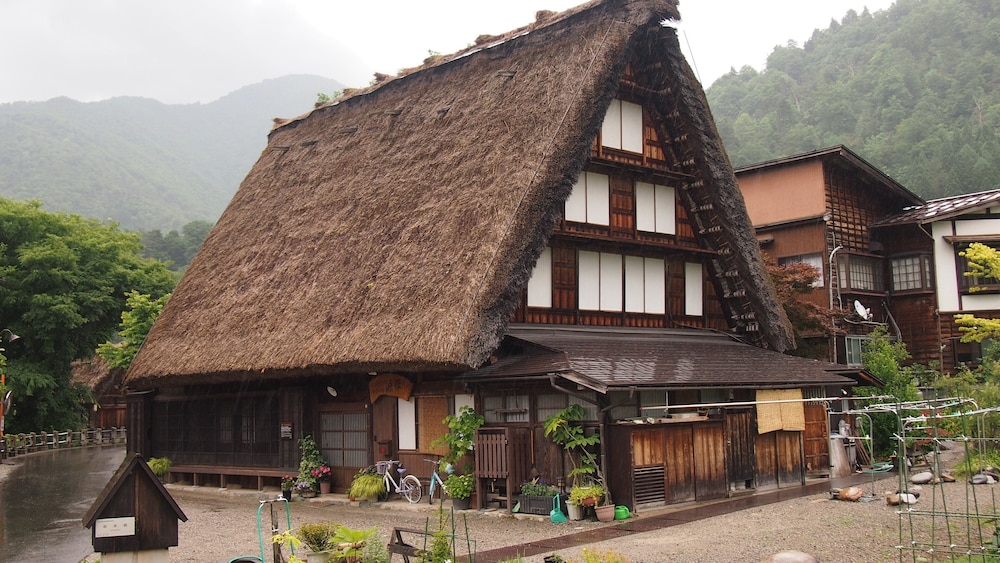 Shirakawago Gassho house Gensaku view 3