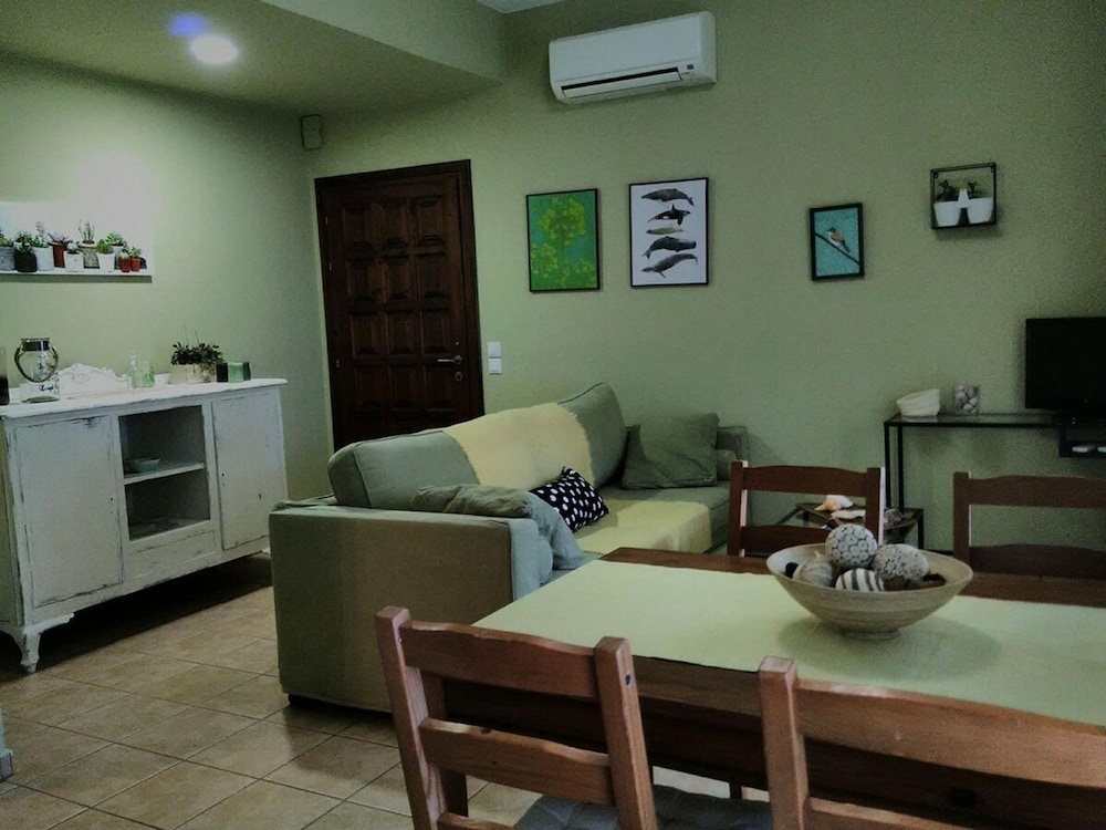 Orsiida Seaside Cottage K Gatzea
