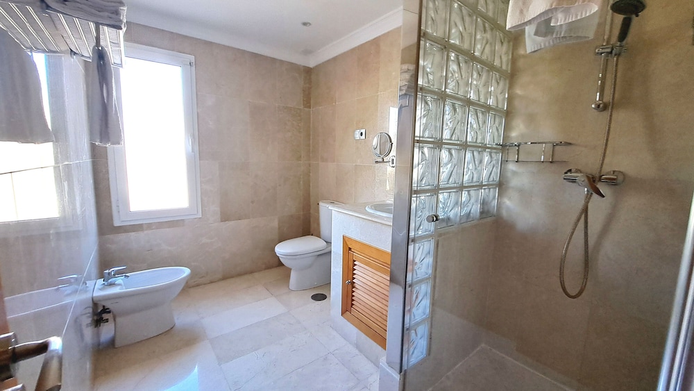 Marbella Vacations - Aloha Hill Club Golf Spa Apartments - Property Image 33