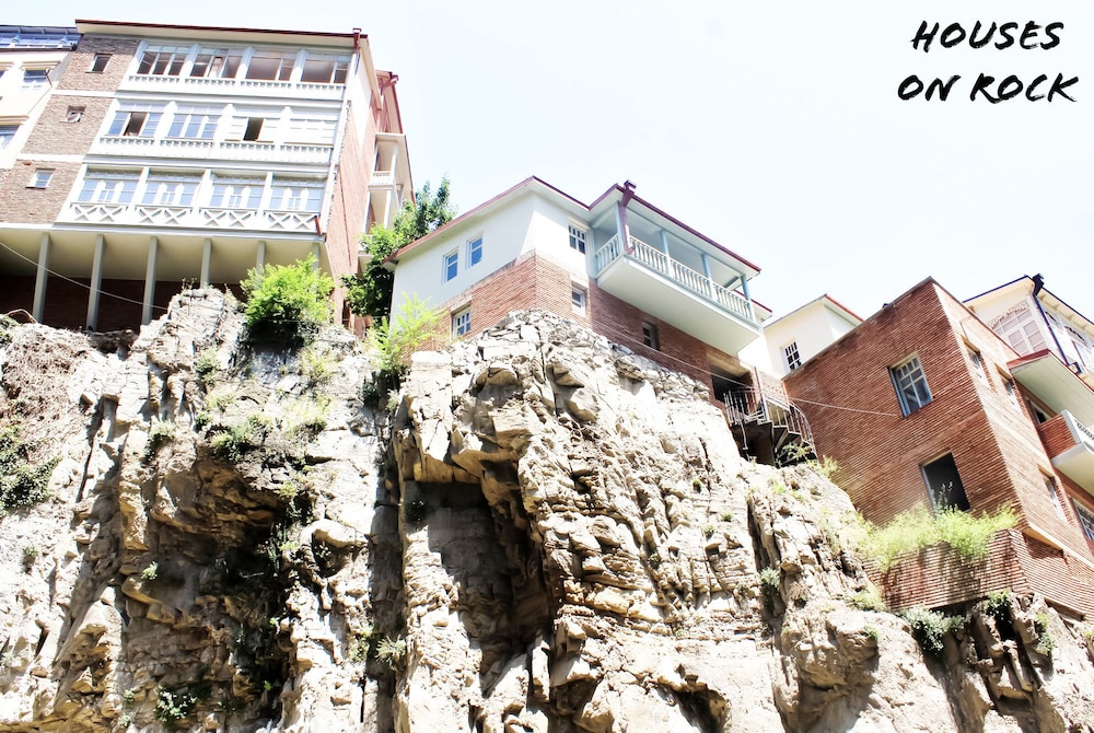 Red Fox Guesthouse