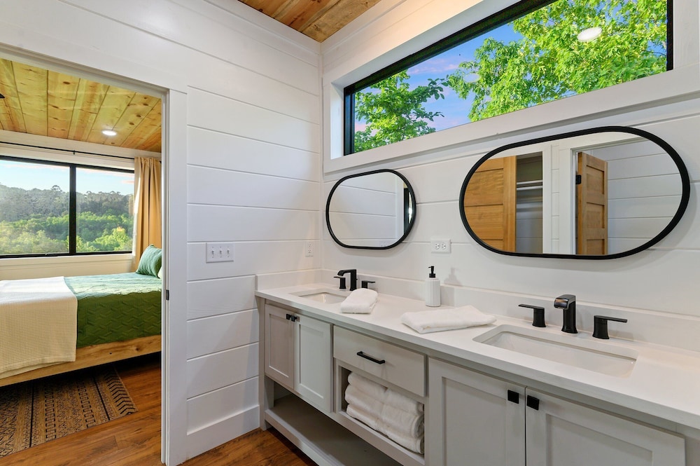 Luxury Retreat in Broken Bow