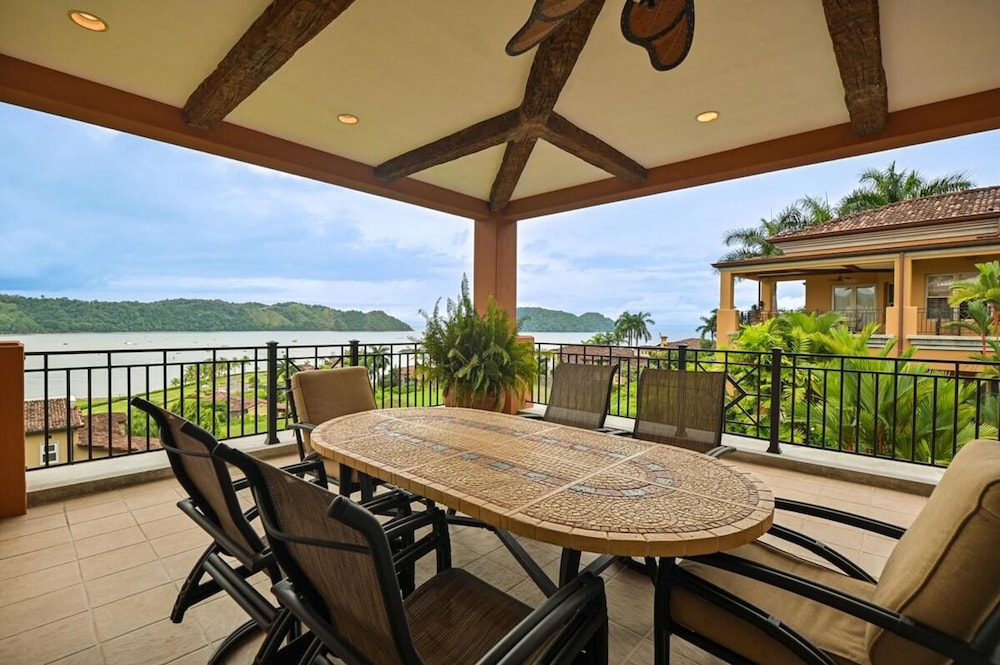 CR Luxury Terrazas 3A 3 Bdrm