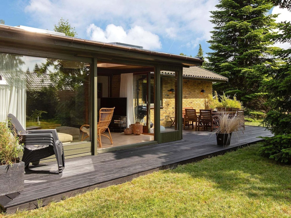Bright Cottage With Garden Terrace-by Traum