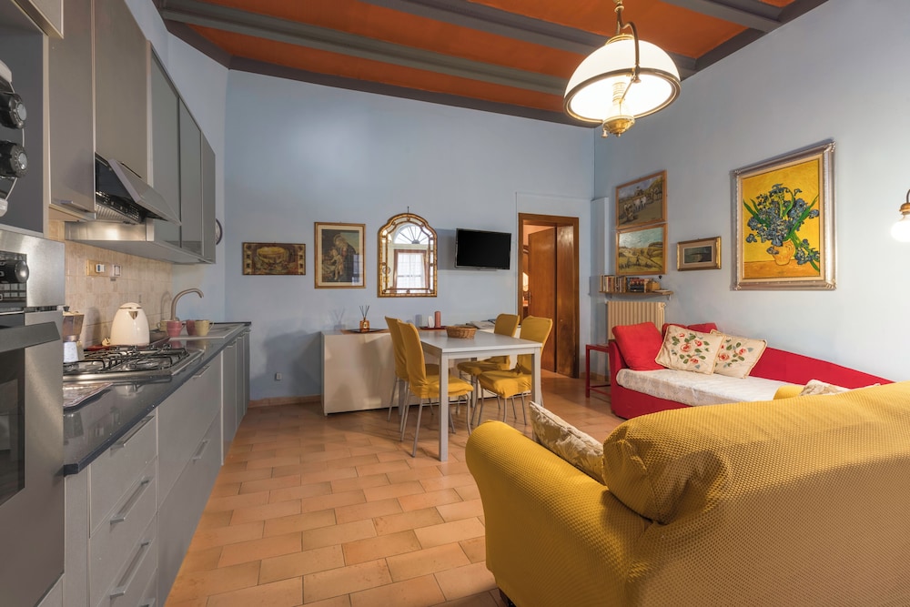 Gaby Apartment In Villa Wifi Pisa