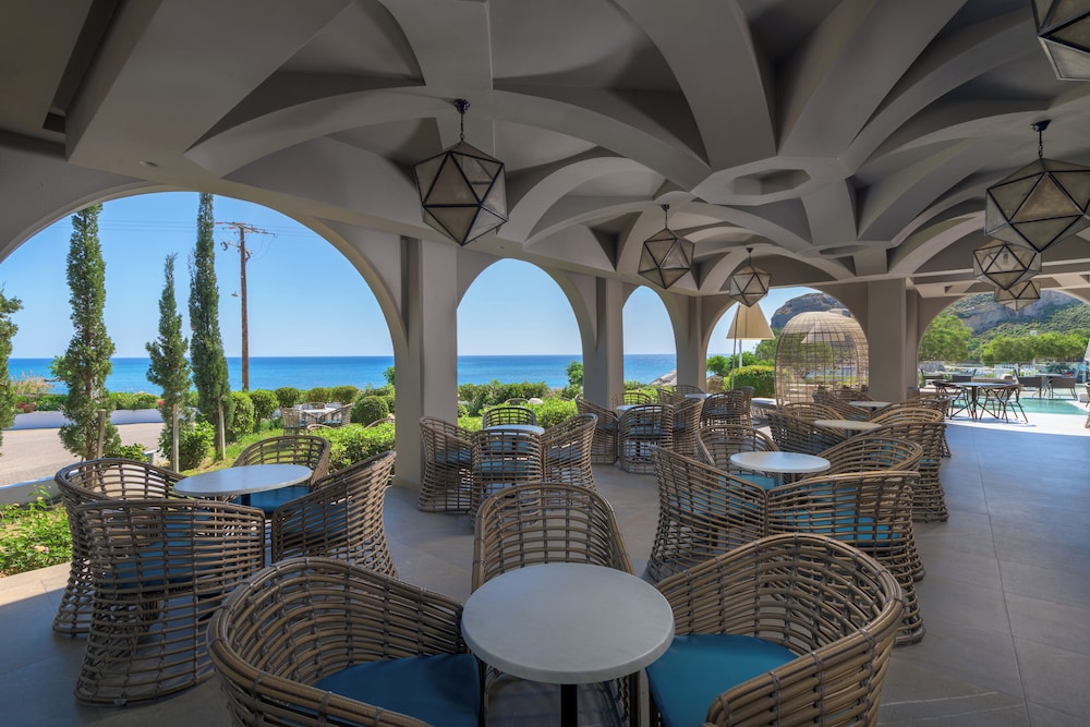 Porto Angeli Beach Resort – All Inclusive