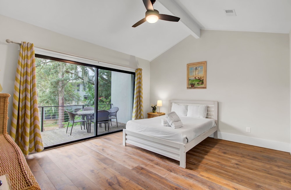 Mizzenmast by Avantstay Harbourtown Escape Group Retreat w Patio