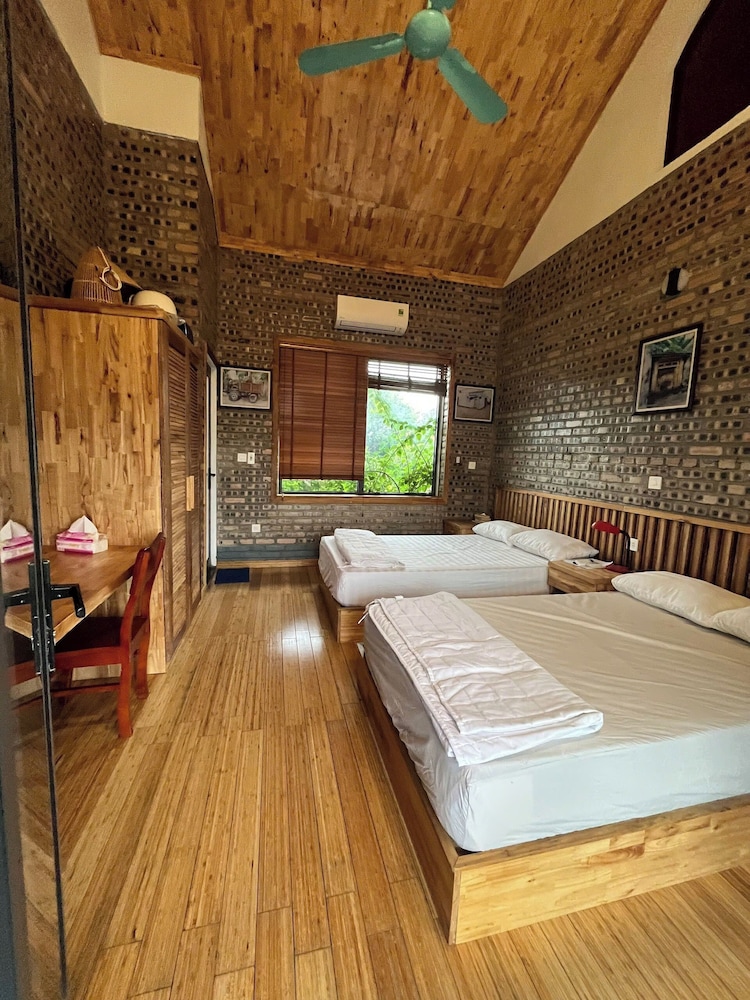 Duong Lam Village