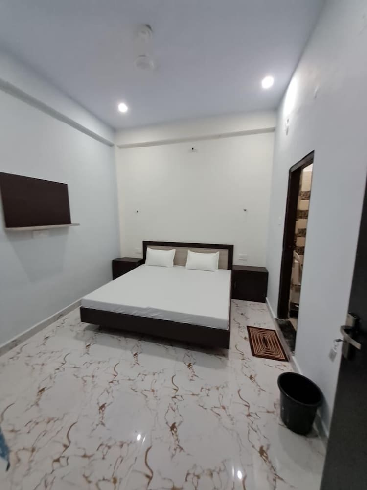 Brij Nandan Place